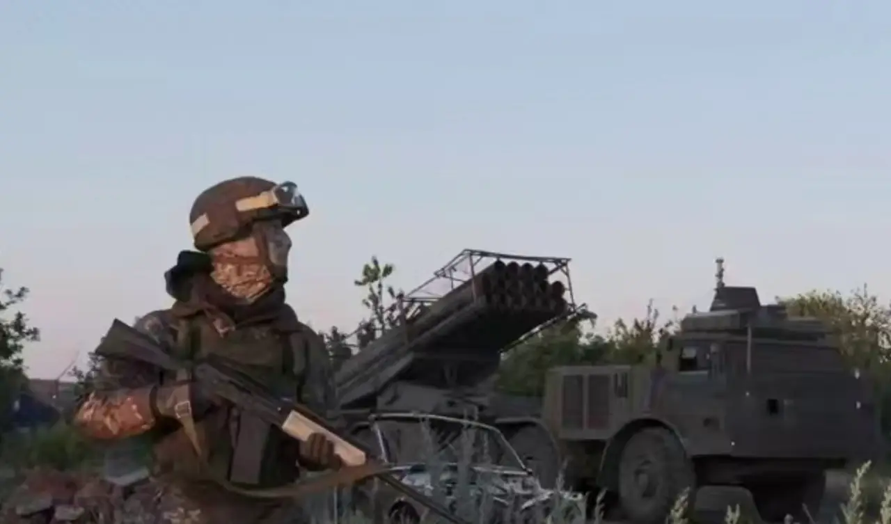 Οι Ρώσοι προωθούνται βαθιά στην περιφέρεια του Χάρκοβου και απειλούν τους Ουκρανούς με διακοπή ανεφοδιασμού