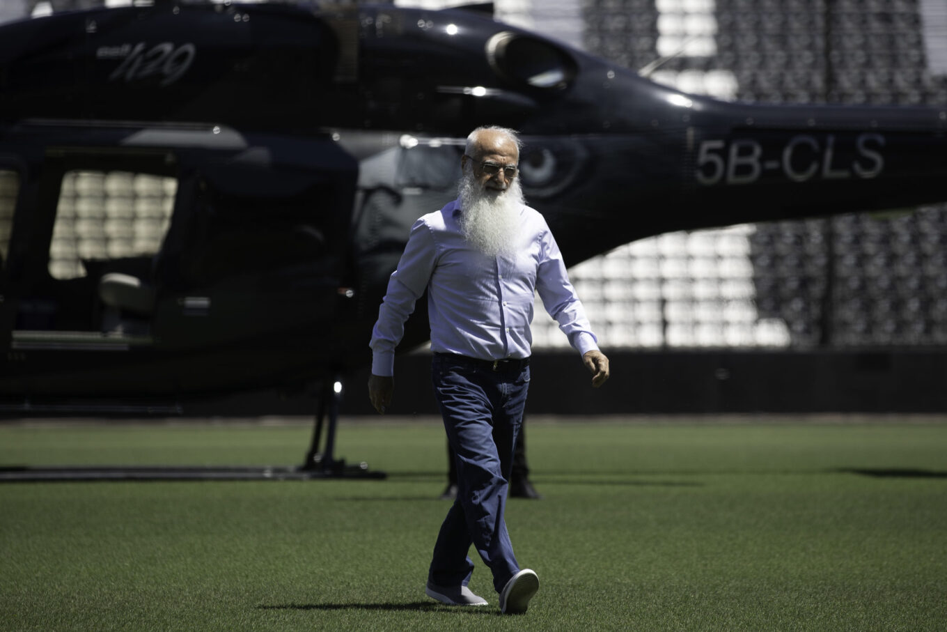 «Άστραψε» ο Ι.Σαββίδης για την Τούμπα: «Όποιος έρθει με σπαθί στον τόπο μας, από το σπαθί αυτό θα πεθάνει» (βίντεο)