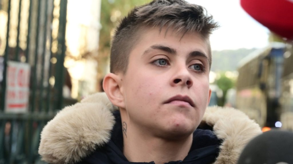 Ε.Μουρτζούκου: Ο πατριός της αποκαλύπτει τι έγινε τη μοιραία νύχτα που η μικρή αδελφή της «έφυγε» από τη ζωή