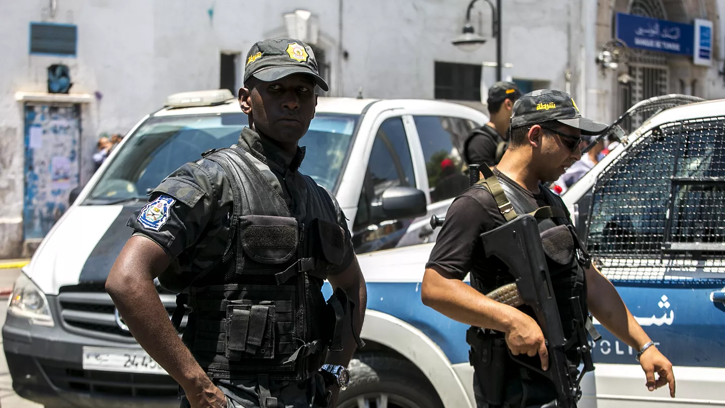 Τυνησία: Kρατούμενος καταδικάστηκε σε φυλάκιση επειδή αρνήθηκε να δει τον πρόεδρο της χώρας στην τηλεόραση