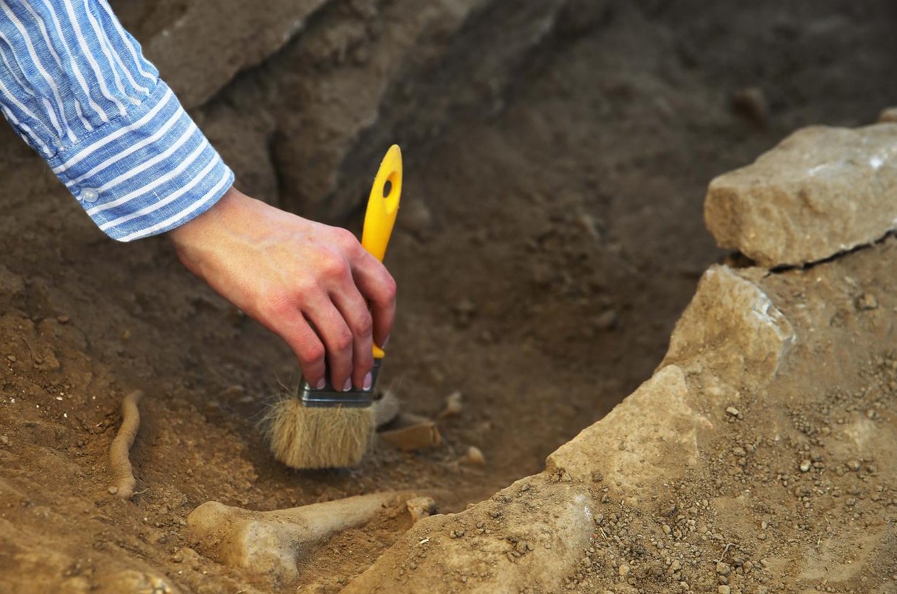 Ανασκαφές στη βυζαντινή Ηράκλεια – Οι ταφές παιδιών που εγείρουν ερωτήματα για μία αρχαία επιδημία (φωτο)