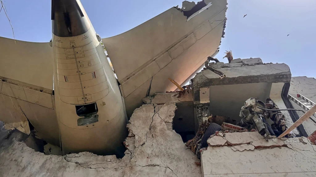 Ινδία: Όλο το πόρισμα για το αεροπορικό δυστύχημα με τους 260 νεκρούς – Γιατί κόπηκε η ροή καυσίμου στους κινητήρες