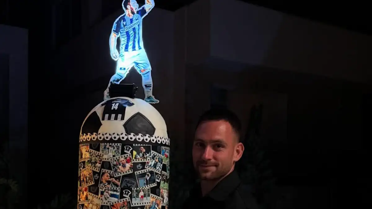 Αντρίγια Ζίβκοβιτς: Δείτε την τεράστια τούρτα γενεθλίων του αρχηγού του ΠΑΟΚ (φωτο)