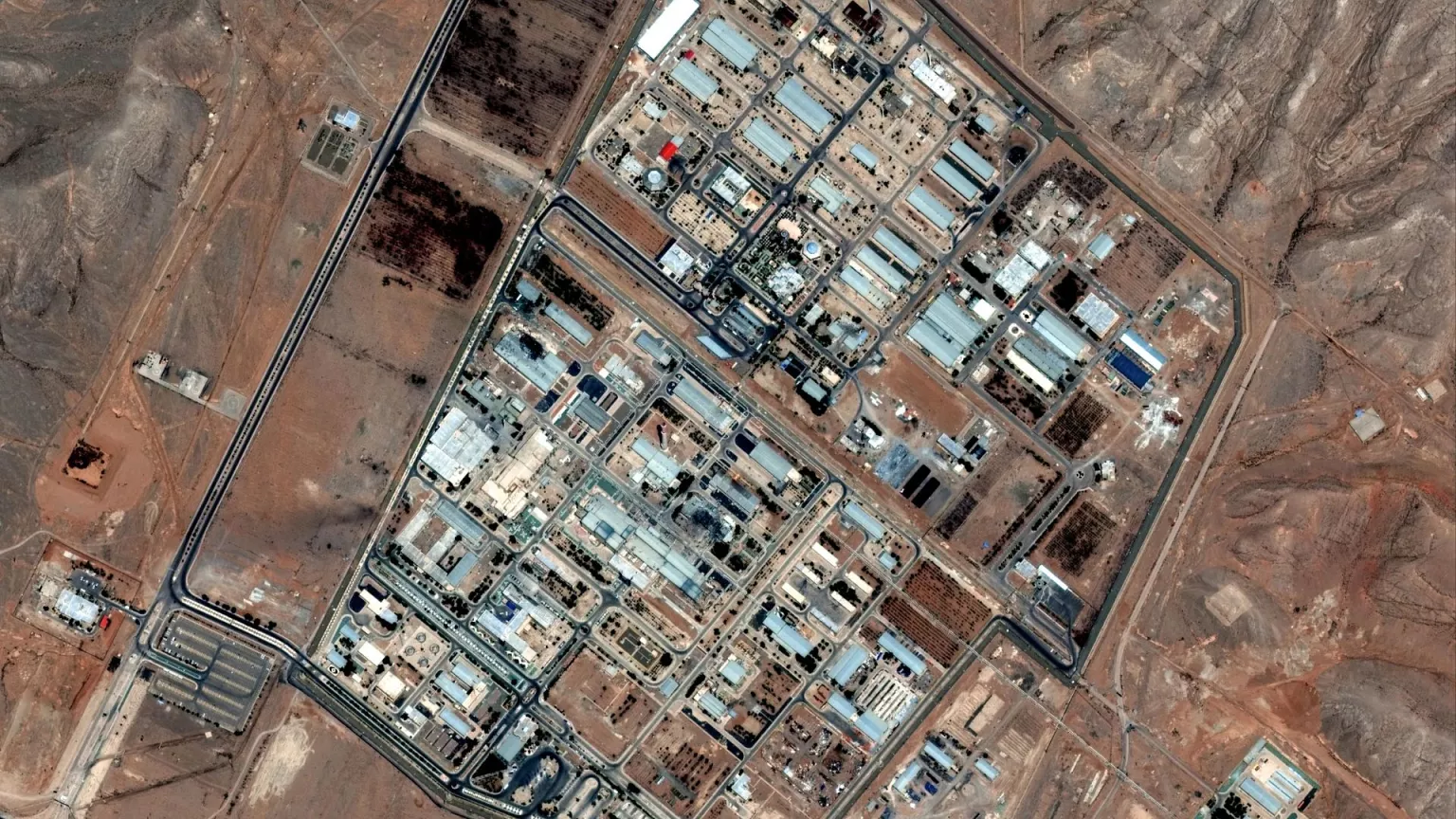 Ιράν: «Υπάρχει κίνδυνος διασποράς ραδιενεργών υλικών από τις βομβαρδισμένες πυρηνικές εγκαταστάσεις»