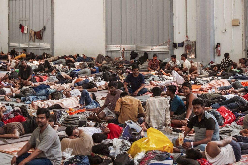 Κρήτη: Με τα πλοία της γραμμής αναχωρούν εκατοντάδες αλλοδαποί  για τον Πειραιά