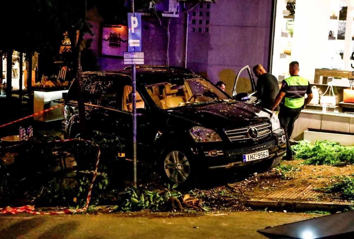 Απέναντι από το σπίτι της Σόνιας Θεοδωρίδου το ατύχημα με το τζιπ στο Κολωνάκι (βίντεο)