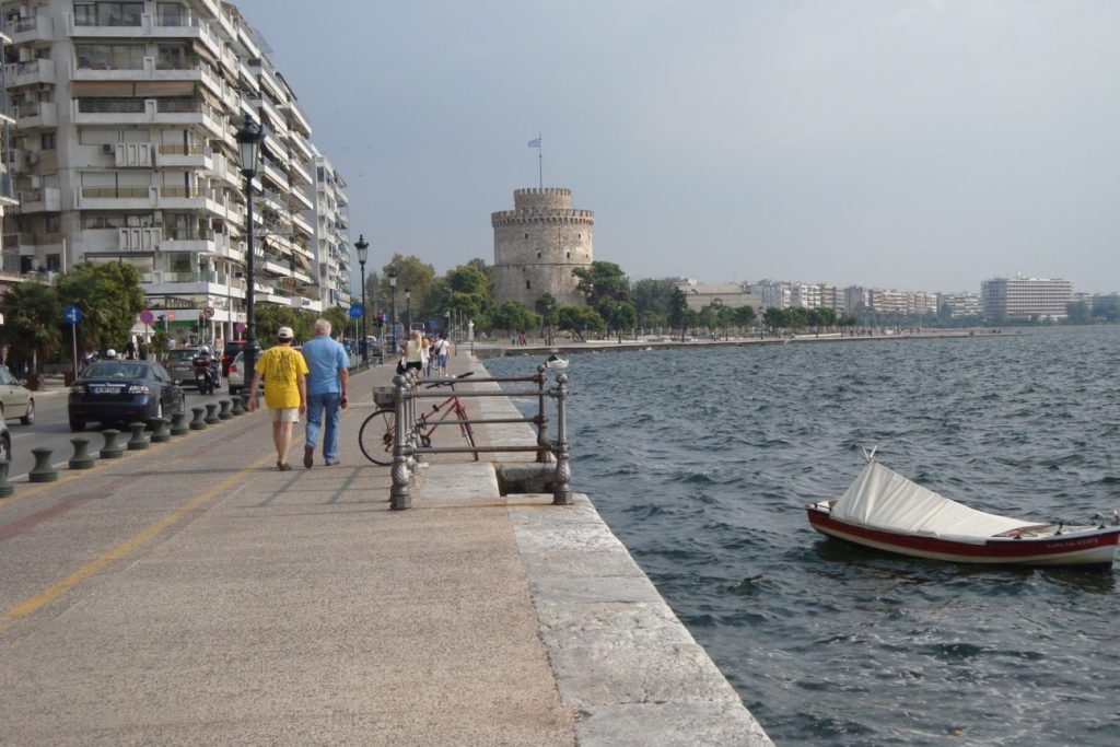 Τραγωδία στη Θεσσαλονίκη: Γυναίκα ανασύρθηκε νεκρή από τον Θερμαϊκό