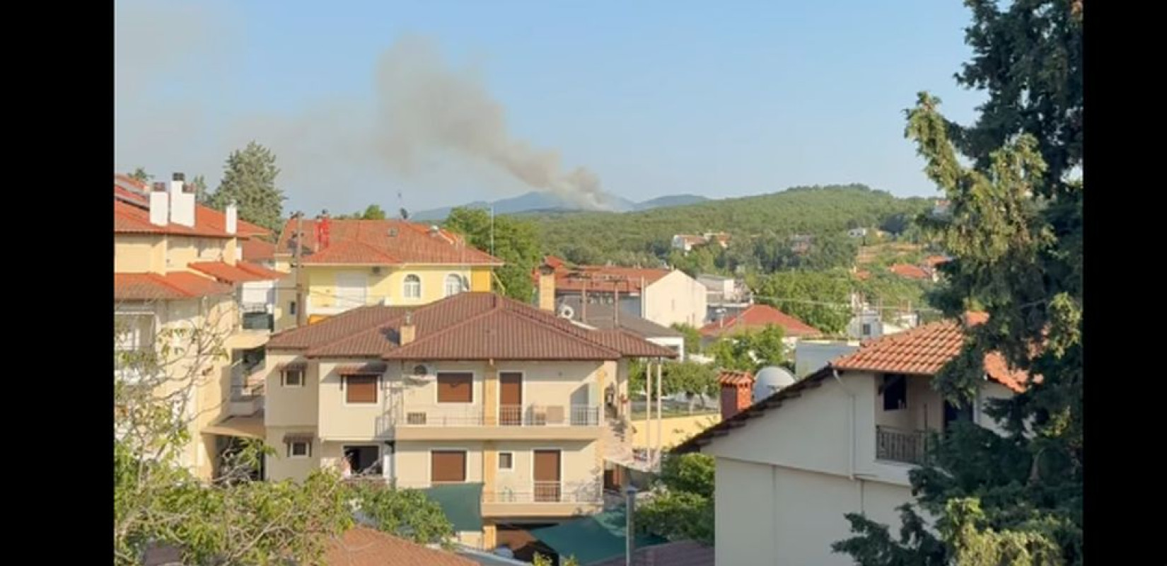Φωτιά σε χαμηλή βλάστηση στον Χορτιάτη Θεσσαλονίκης – Ήχησε το 112 (βίντεο)
