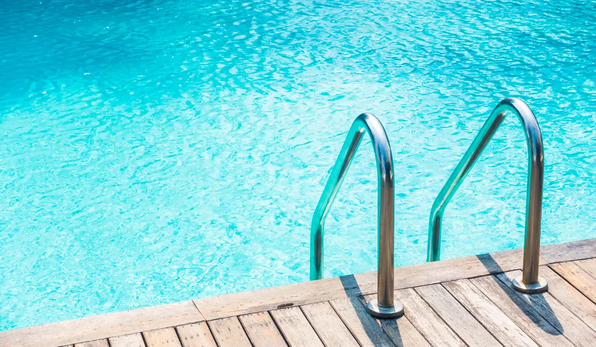 Δράμα: Προληπτικά στο νοσοκομείο ο 18χρονος που ανασύρθηκε από πισίνα χωρίς τις αισθήσεις του