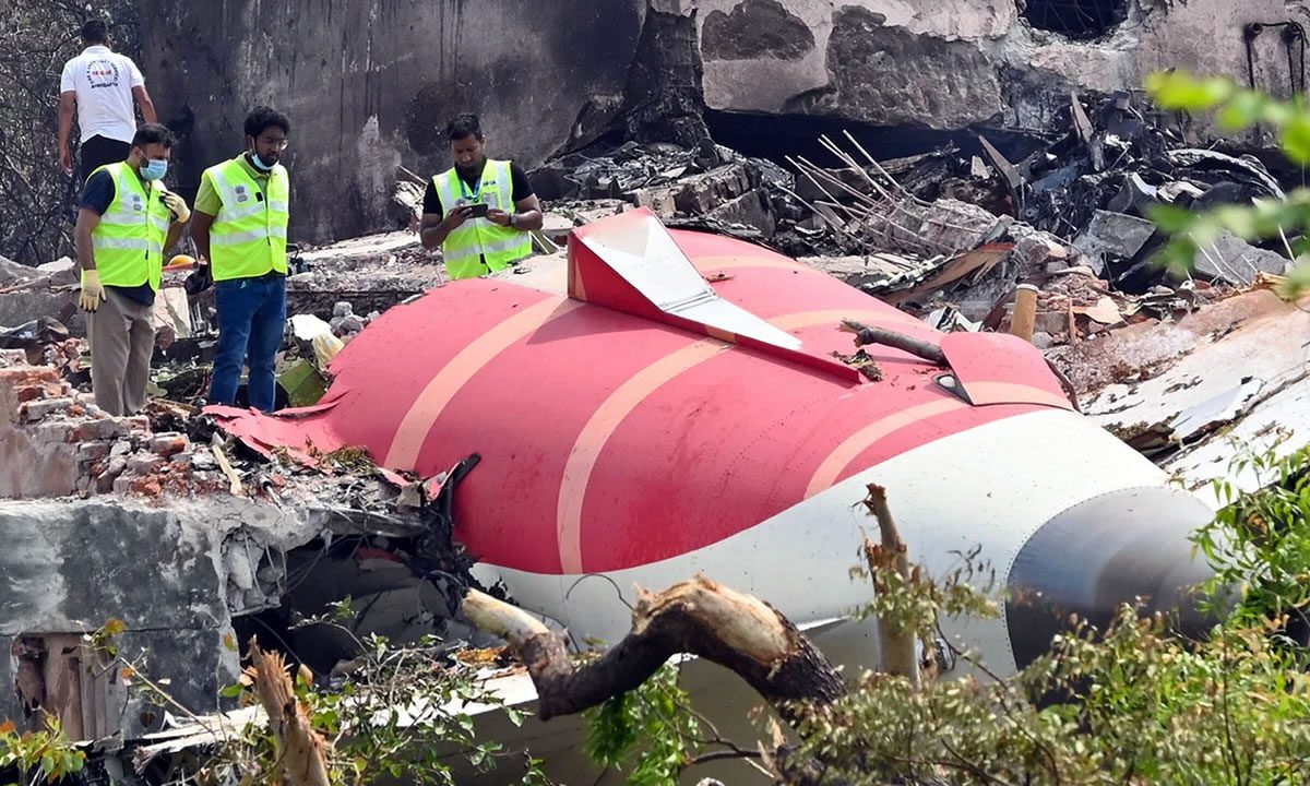 Air India: Τα 32 δευτερόλεπτα πριν τη συντριβή του αεροσκάφους – Τι έγινε στο πιλοτήριο