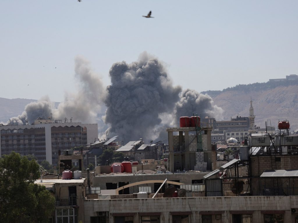 Συρία για τις ισραηλινές επιθέσεις στη Δαμασκό: «Επικίνδυνη κλιμάκωση – Θα υπερασπιστούμε τα εδάφη μας»