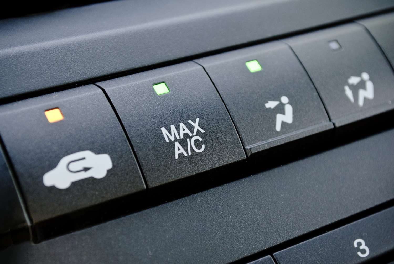 Καλύτερα να μην το πατάς: Το κουμπί στο αυτοκίνητο που μπορεί να επιβραδύνει τη λειτουργία του εγκεφάλου σου