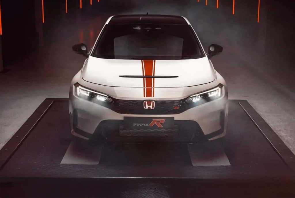 Type R: Σβήνει στην Ευρώπη, ηλεκτρικό το επόμενο κεφάλαιο;