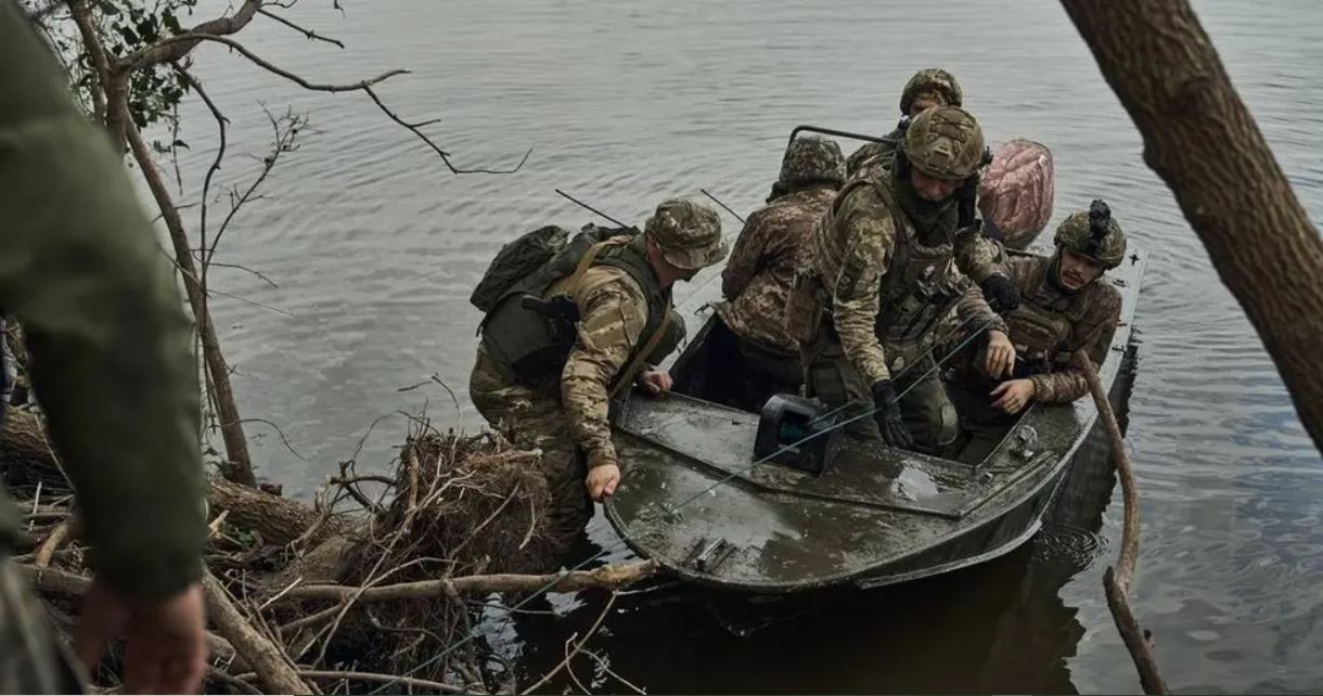 Δείτε την στιγμή της εξόντωσης Ουκρανών πεζοναυτών στον ποταμό Ινγκουλέτς (βίντεο)