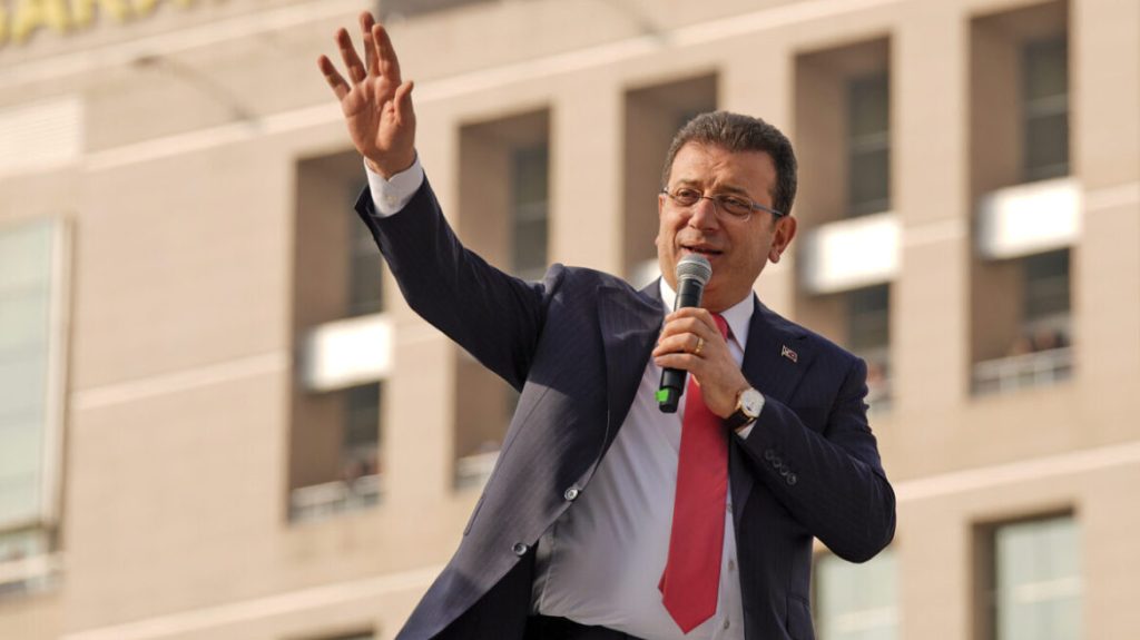 Αθωώθηκε ο Εκρέμ Ιμάμογλου για την υπόθεση απειλής εις βάρος του Γενικού Εισαγγελέα της Κωνσταντινούπολης (βίντεο)