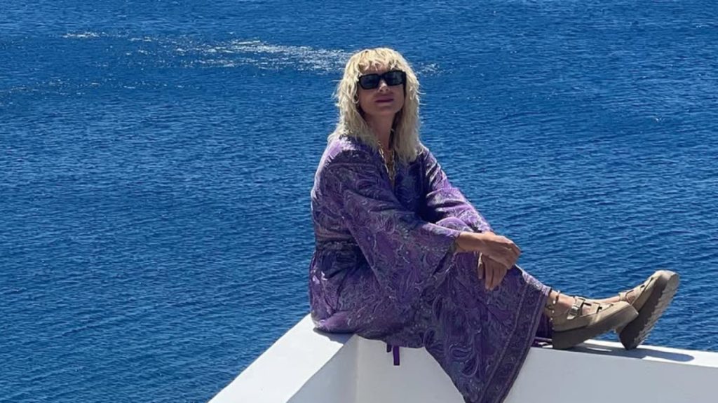 Ελεονώρα Ζουγανέλη: Στην Αστυπάλαια η τραγουδίστρια – «Με ξετρελαίνει κάθε φορά» (φωτο)