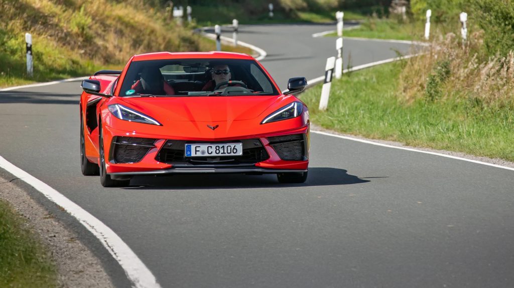Chevrolet Corvette: Δεν έχει κανέναν λόγο να αποχωριστεί τον V8