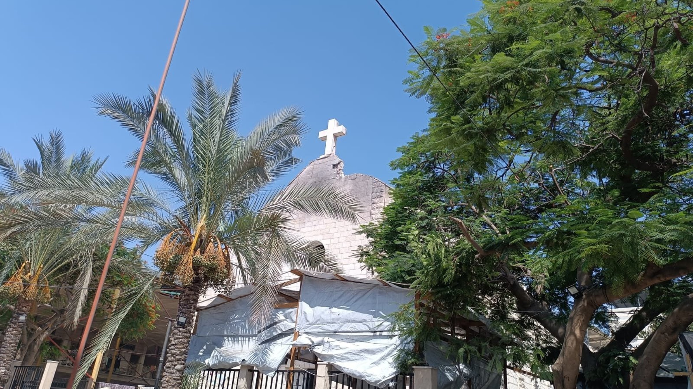 Ο ισραηλινός Στρατός βομβάρδισε την μοναδική καθολική εκκλησία στη Γάζα – Η πρώτη αντίδραση της Τ.Μελόνι (βίντεο)