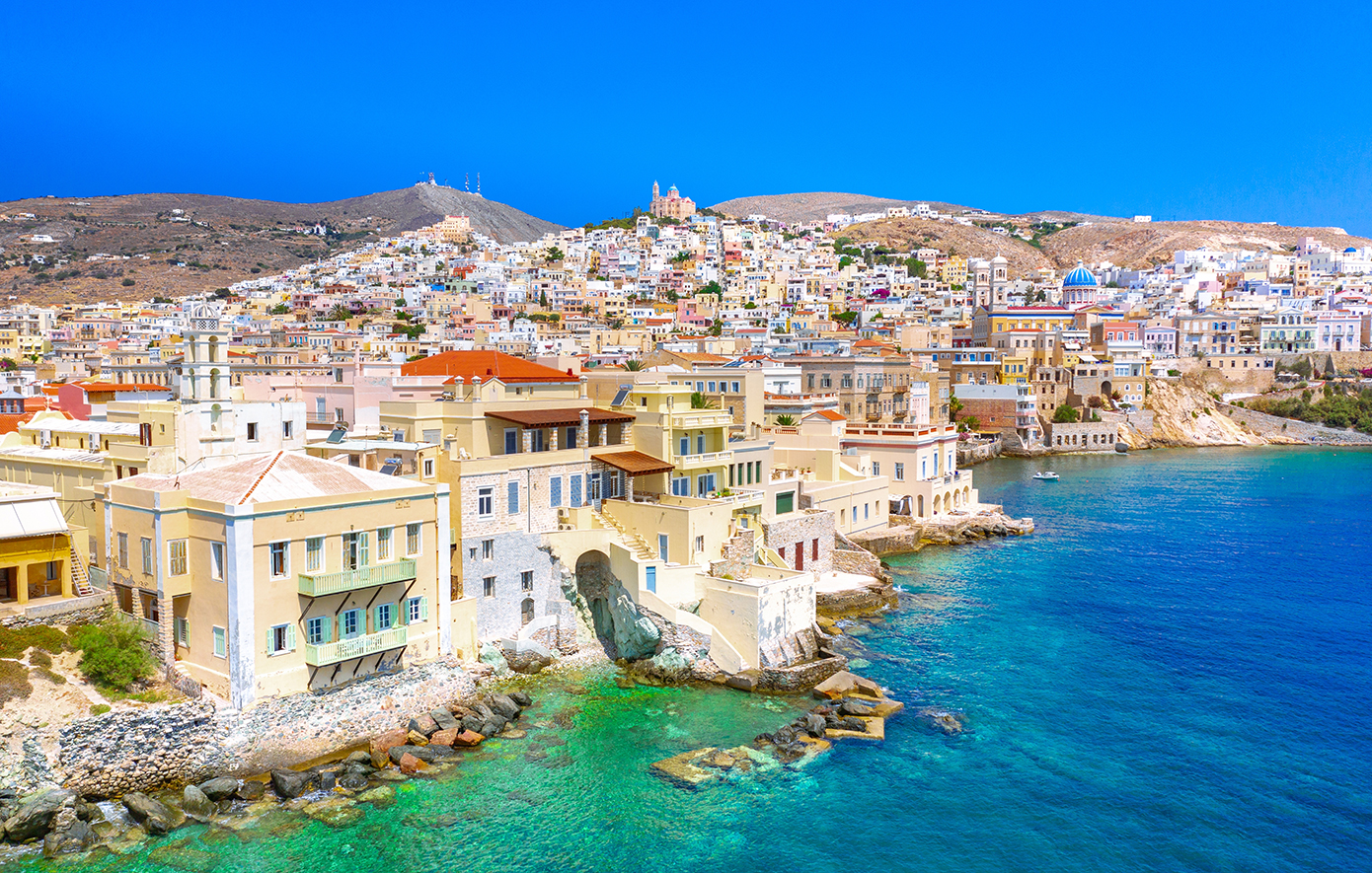 Travel Dreams Magazine: Η Σύρος στη λίστα με τους ονειρικούς προορισμούς για το 2025!