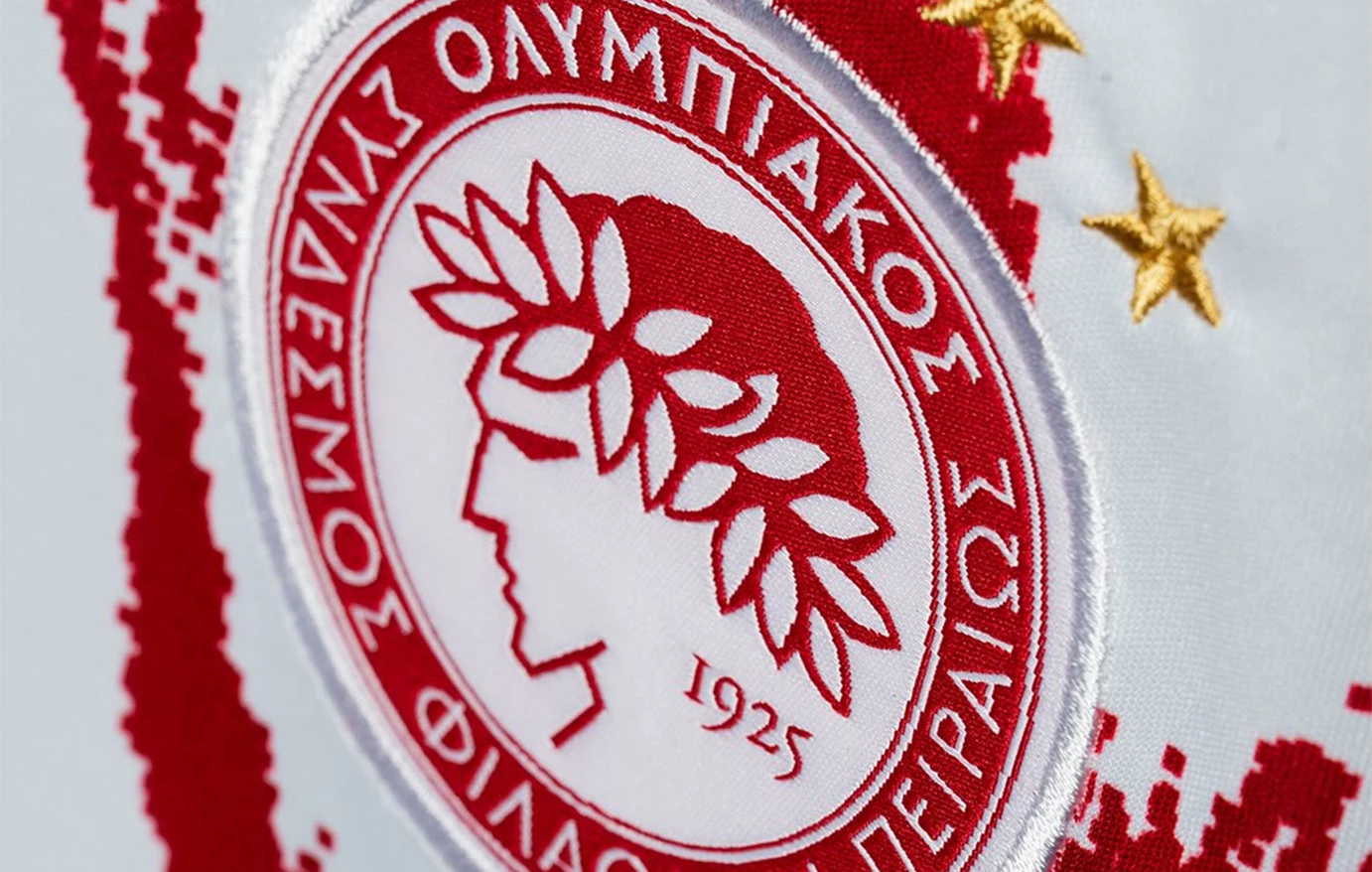 Ο Ολυμπιακός παρουσίασε τη νέα εκτός έδρας φανέλα για το 2025-26 (φωτο) 