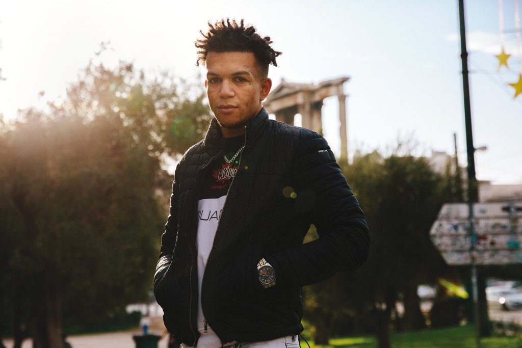 Εξάρχεια: Αφέθηκε ελεύθερος ο τράπερ Thug Slime – «Δεν είναι επικίνδυνος» λέει η δικηγόρος του