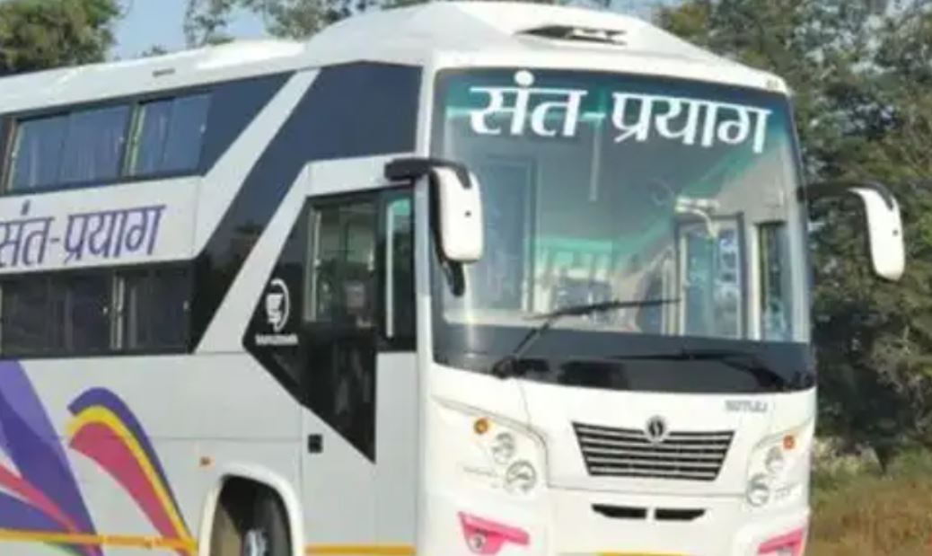 Βρέφος στην Ινδία γεννήθηκε μέσα σε λεωφορείο και η μητέρα του το πέταξε από το παράθυρο!