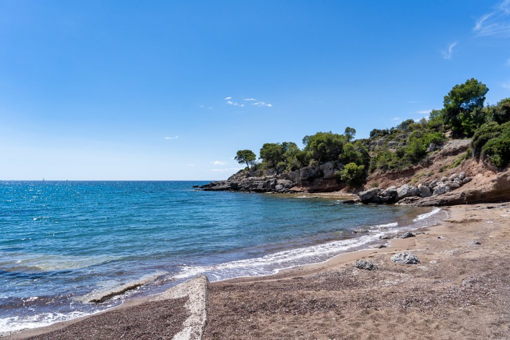 Τραγωδία στην Ερμιόνη: Αυτοκίνητο έπεσε μέσα στην θάλασσα – Ανασύρθηκε το άψυχο σώμα του 52χρονου οδηγού