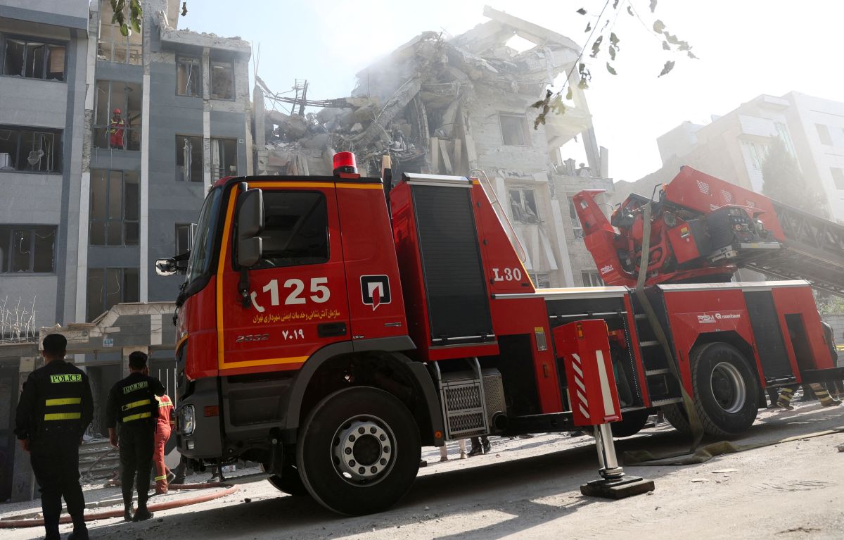 Ιράν: Μεγάλη φωτιά σε εργοστάσιο πετρελαϊκών προϊόντων στην πόλη Ισφαχάν (βίντεο)