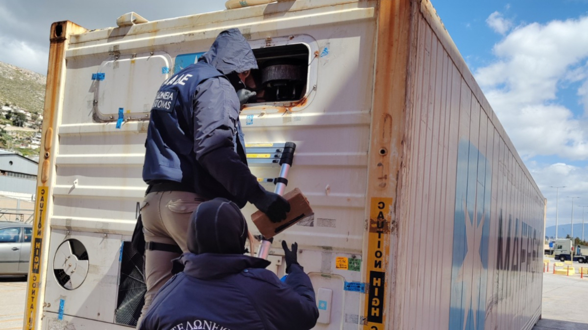 Κύκλωμα ναρκωτικών: Αυτοί είναι οι τρεις από τους επτά συλληφθέντες στο λιμάνι του Πειραιά (φωτο)