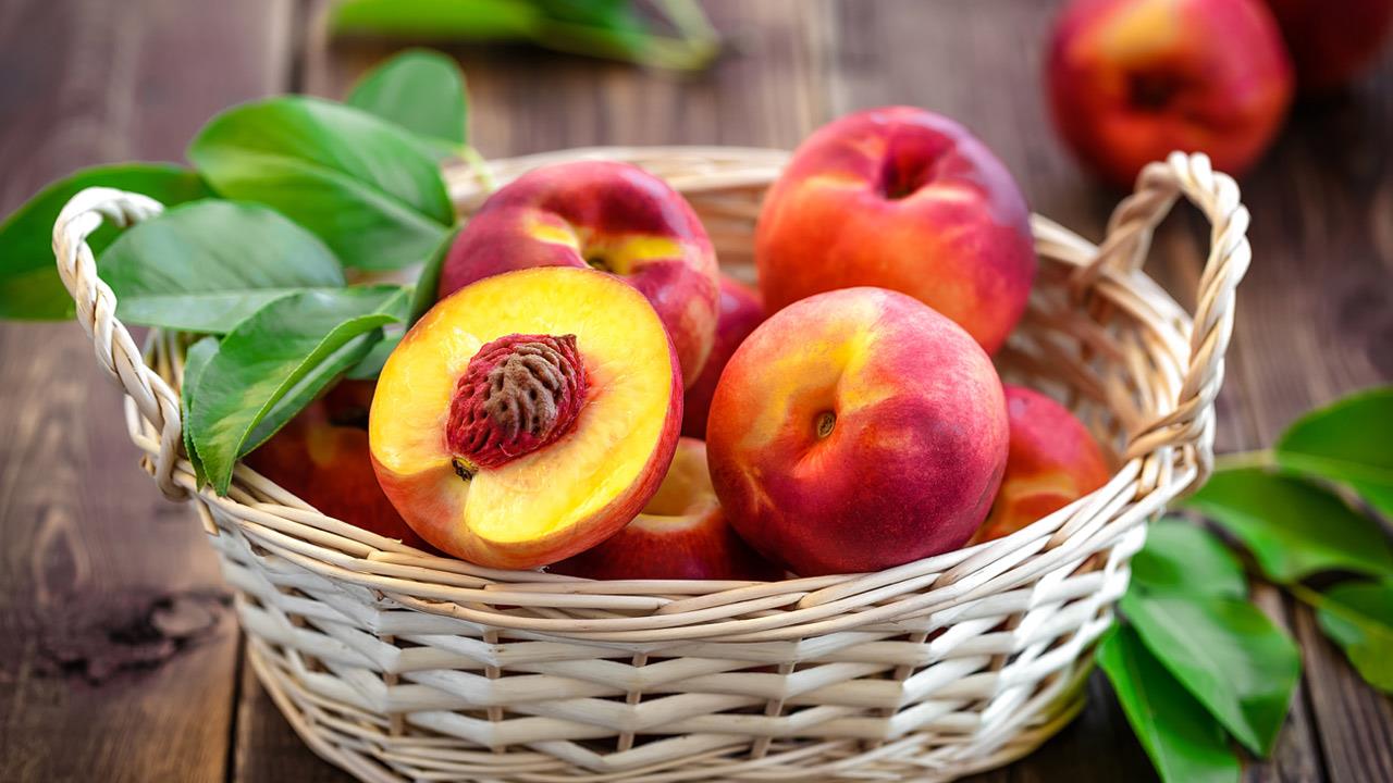 Ροδάκινα και νεκταρίνια: Δείτε ποια έχουν τις περισσότερες βιταμίνες – Τα οφέλη για την υγεία