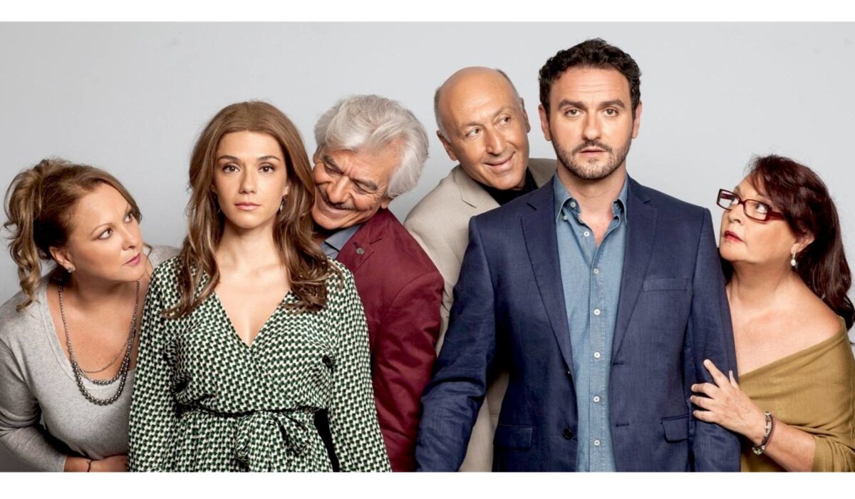 «Το σόι σου»: Όλα όσα ανακοίνωσε η παραγωγή της σειράς τηλεφωνικά στους ηθοποιούς σήμερα το πρωί