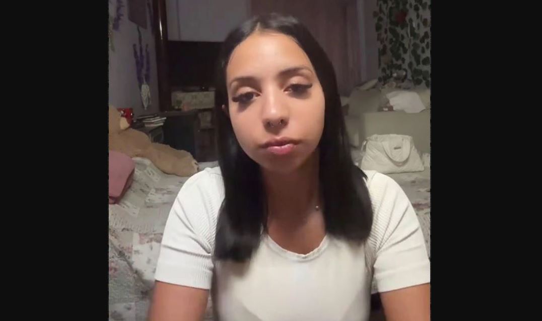 «Με άρπαξε από τον λαιμό & με χτύπησε» είπε η 21χρονη που δέχθηκε επίθεση από ταξιτζή στη Θεσσαλονίκη (βίντεο)