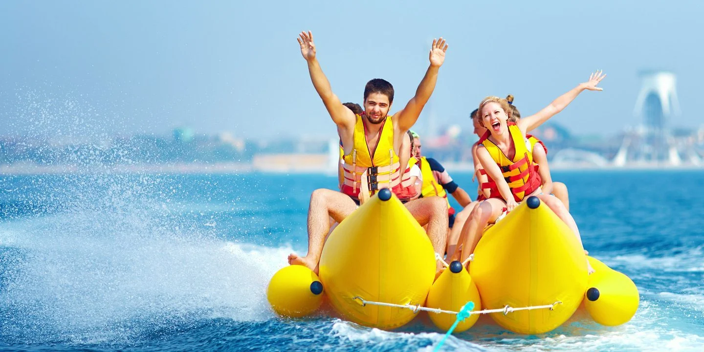 Θέλεις να κρατηθείς active στην παραλία; 8+1 θαλάσσια σπορ για εσένα βαριέσαι εύκολα