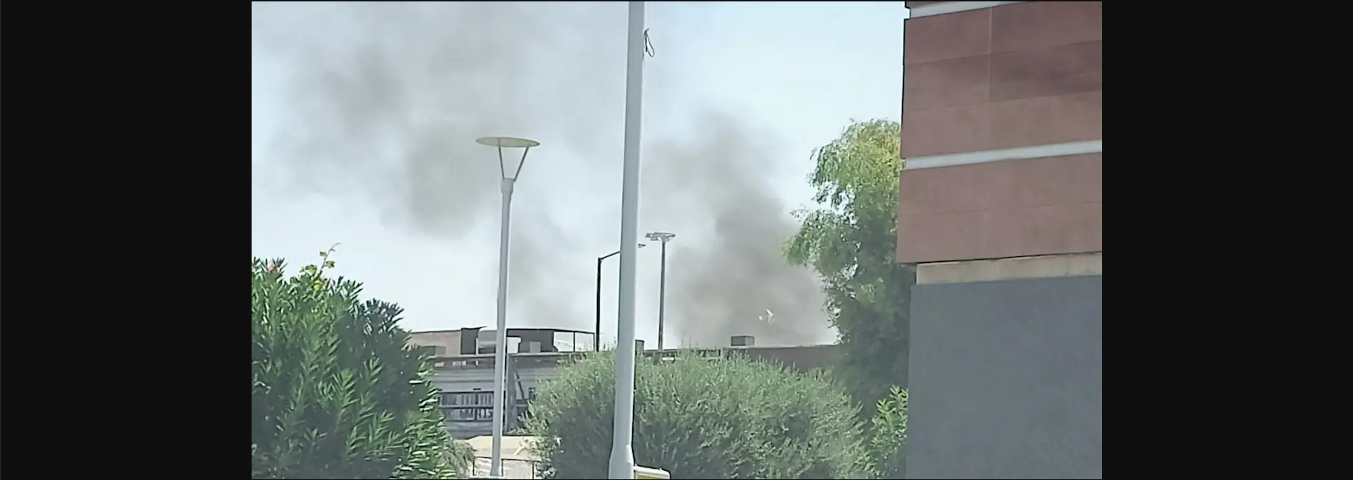 Φωτιά στο Ρέντη κοντά στα Village