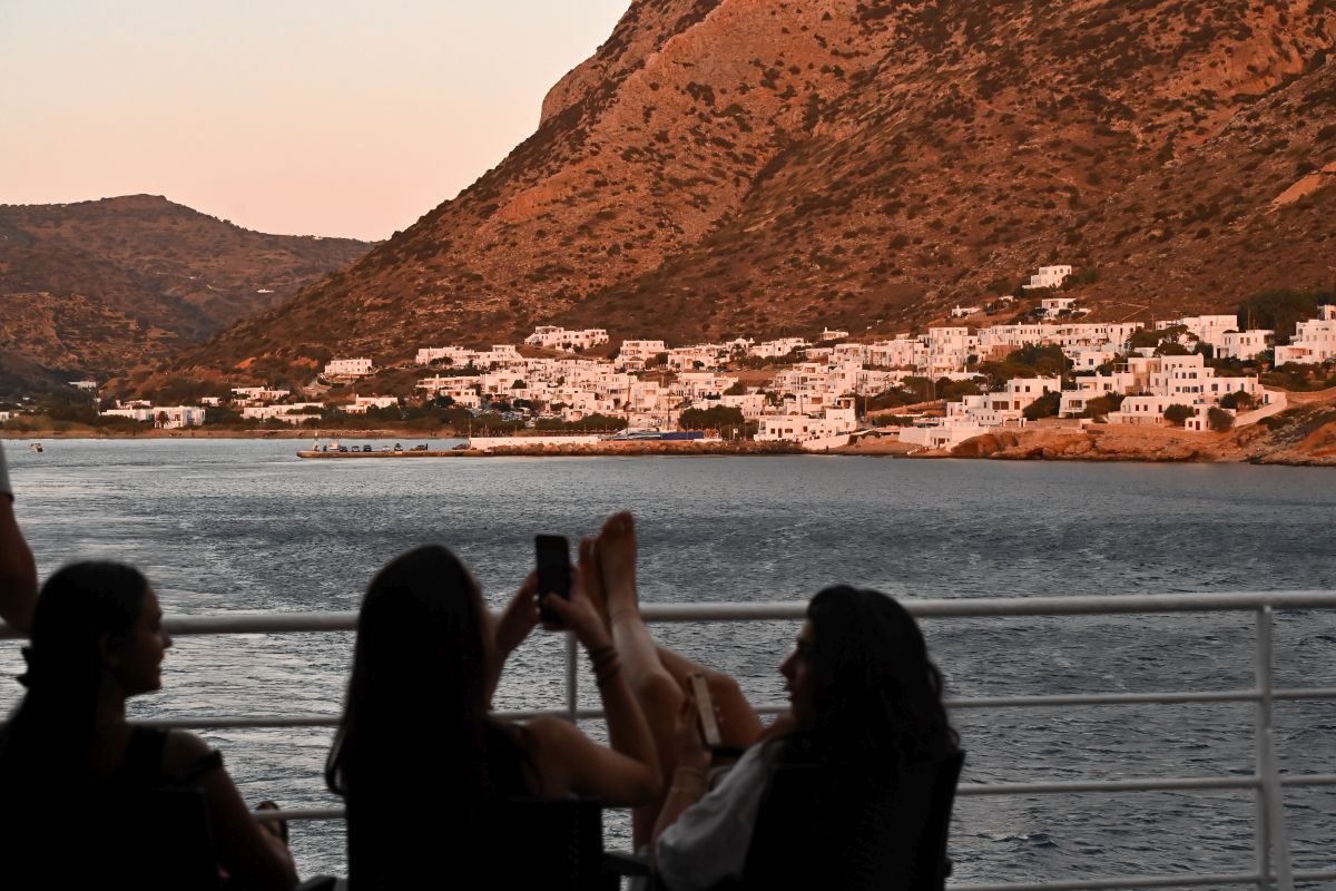 ΕΛΣΤΑΤ: Πόσα ταξίδια έκαναν οι Έλληνες το 2024