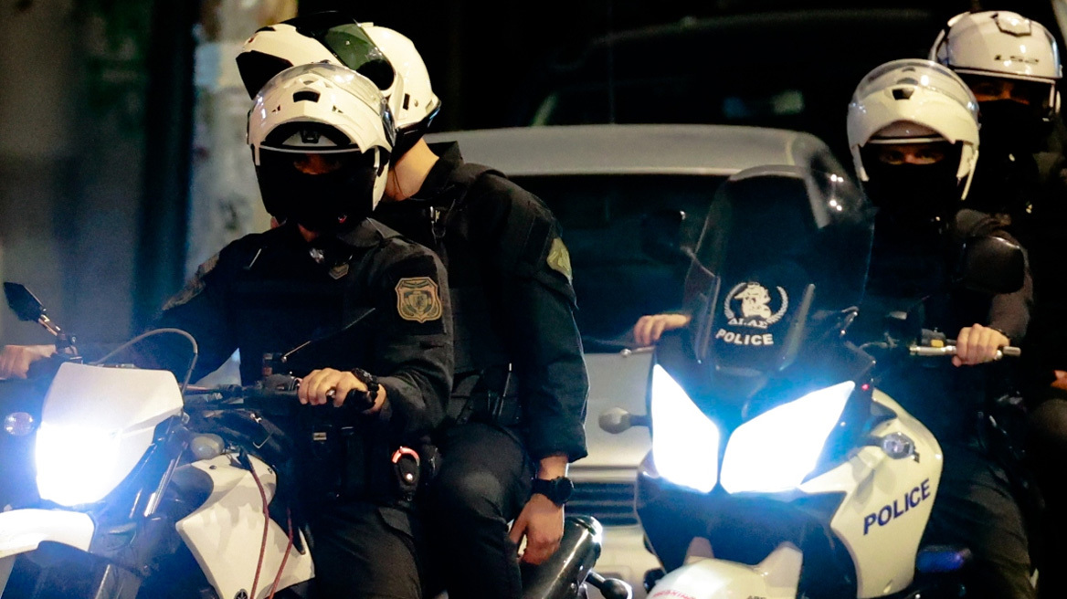 Σύρος πλησίασε απειλητικά δύο ανήλικα κορίτσια στο Θησείο με κατεβασμένο το παντελόνι