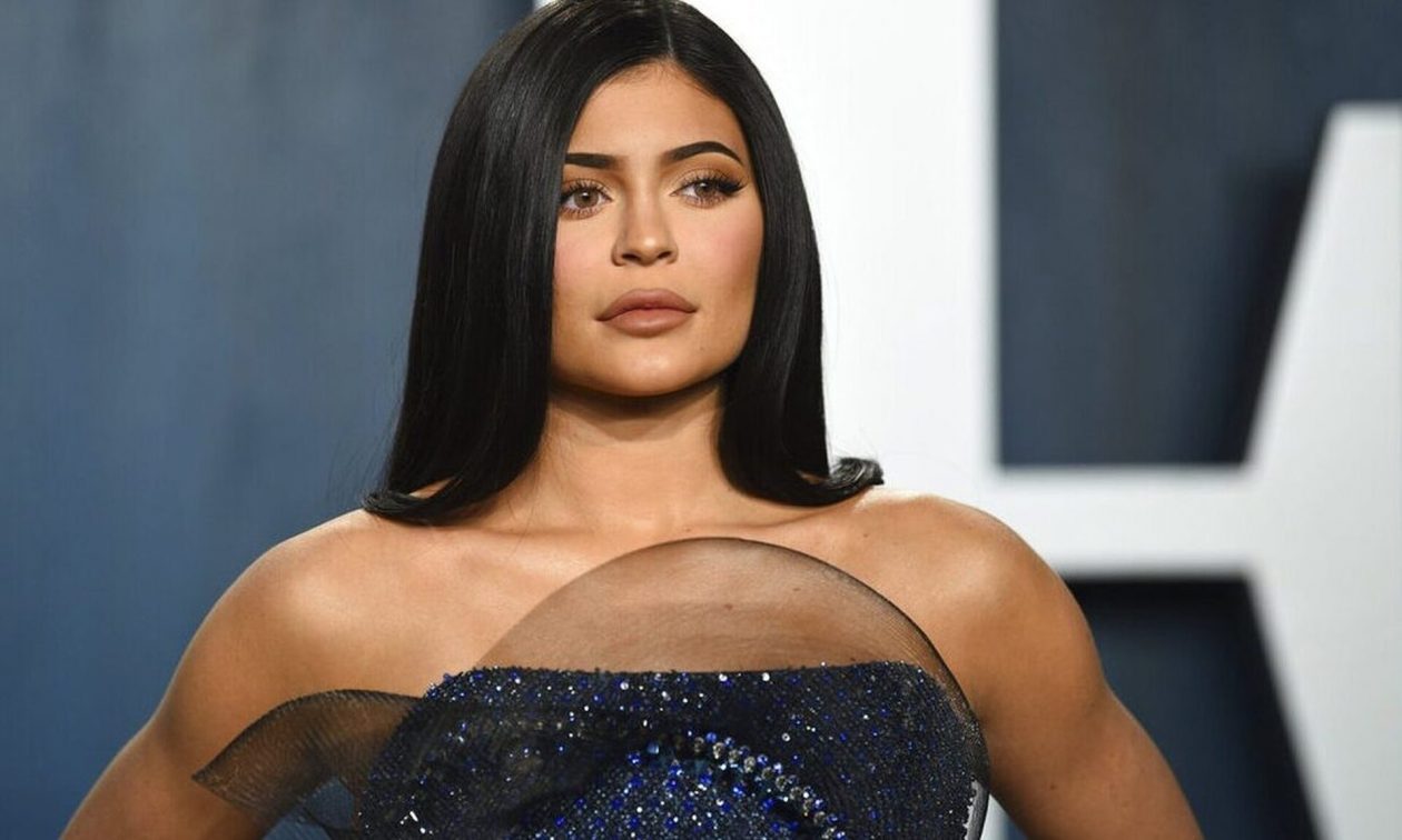 Κ.Τζένερ: Η φωτογραφία σε εστιατόριο στην Κεφαλονιά – Γιατί προκάλεσε αντιδράσεις στα social media