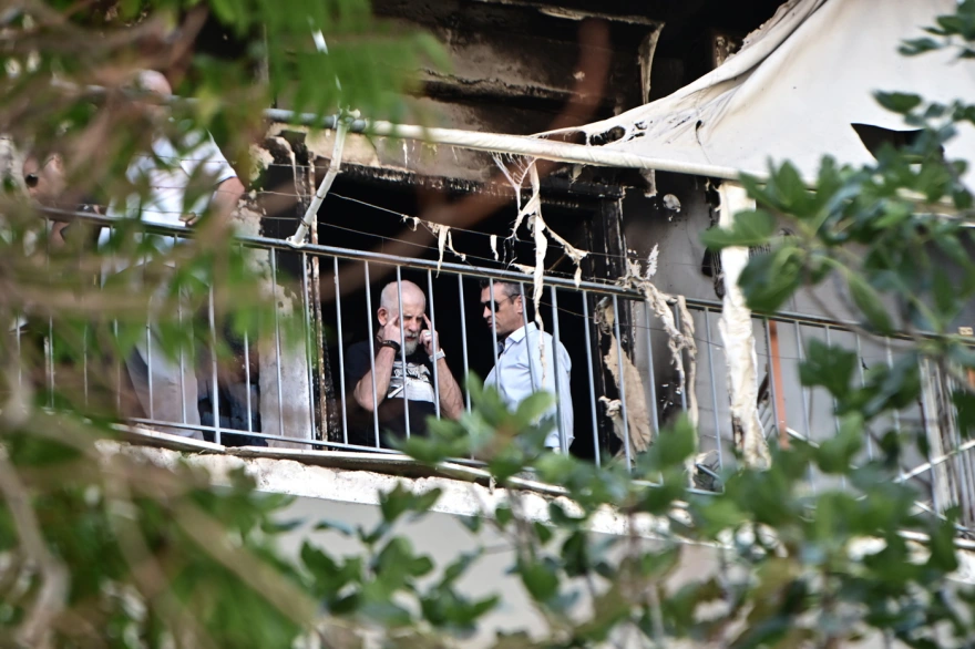 Φωτιά στο διαμέρισμα του Φιλιππίδη: Νέα αυτοψία από εμπειρογνώμονες (φωτο)