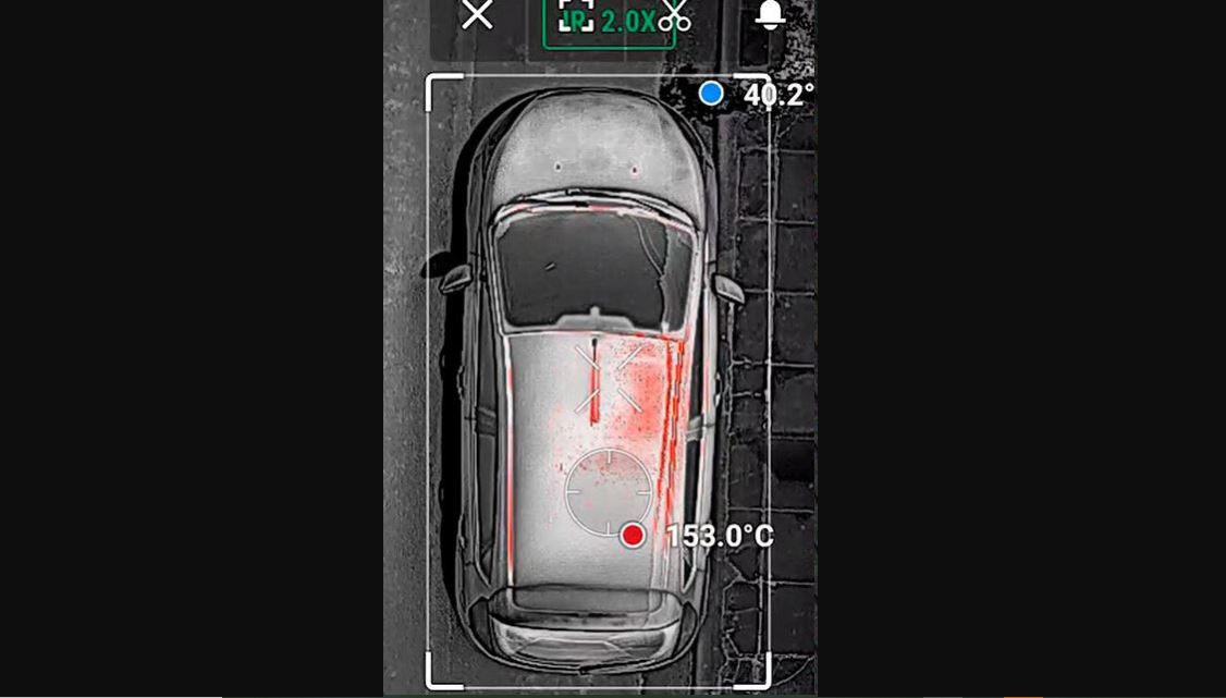 Drone κατέγραψε θερμοκρασία 153°C στην οροφή αυτοκινήτου που βρισκόταν στη Λένορμαν (βίντεο)