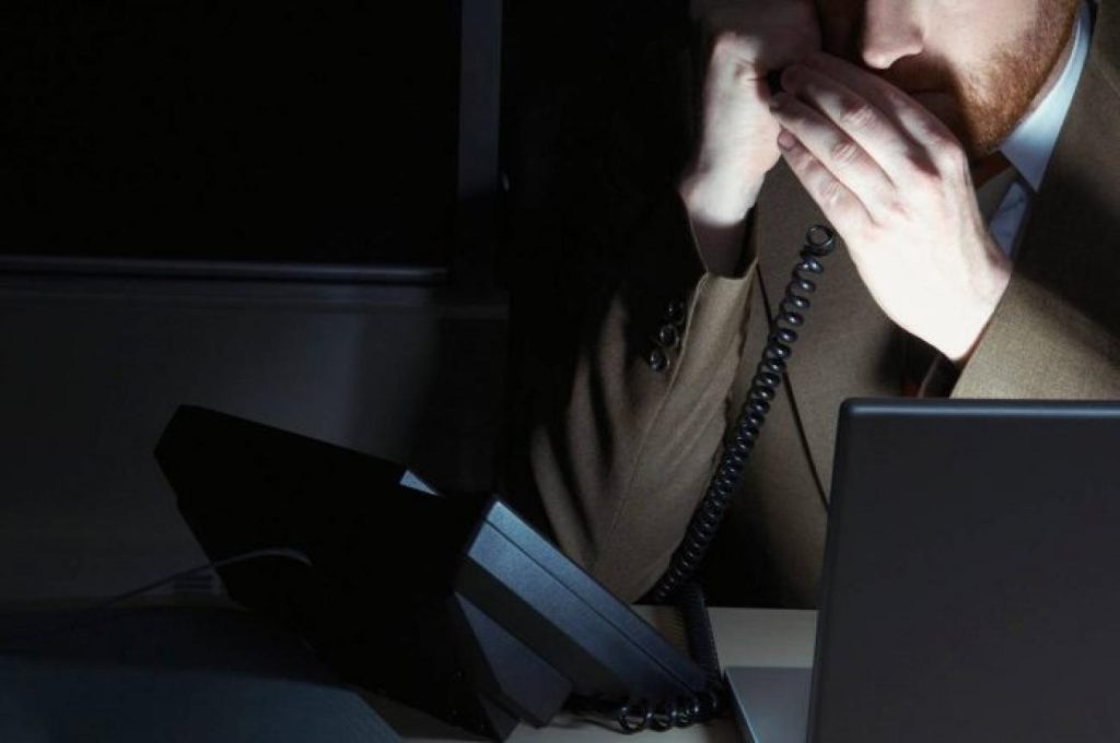 Συνελήφθη 30χρονος αλλοδαπός που παρίστανε τον λογιστή και κατάφερε να κλέψει μέσω τηλεφωνικής απάτης 800.000 ευρώ