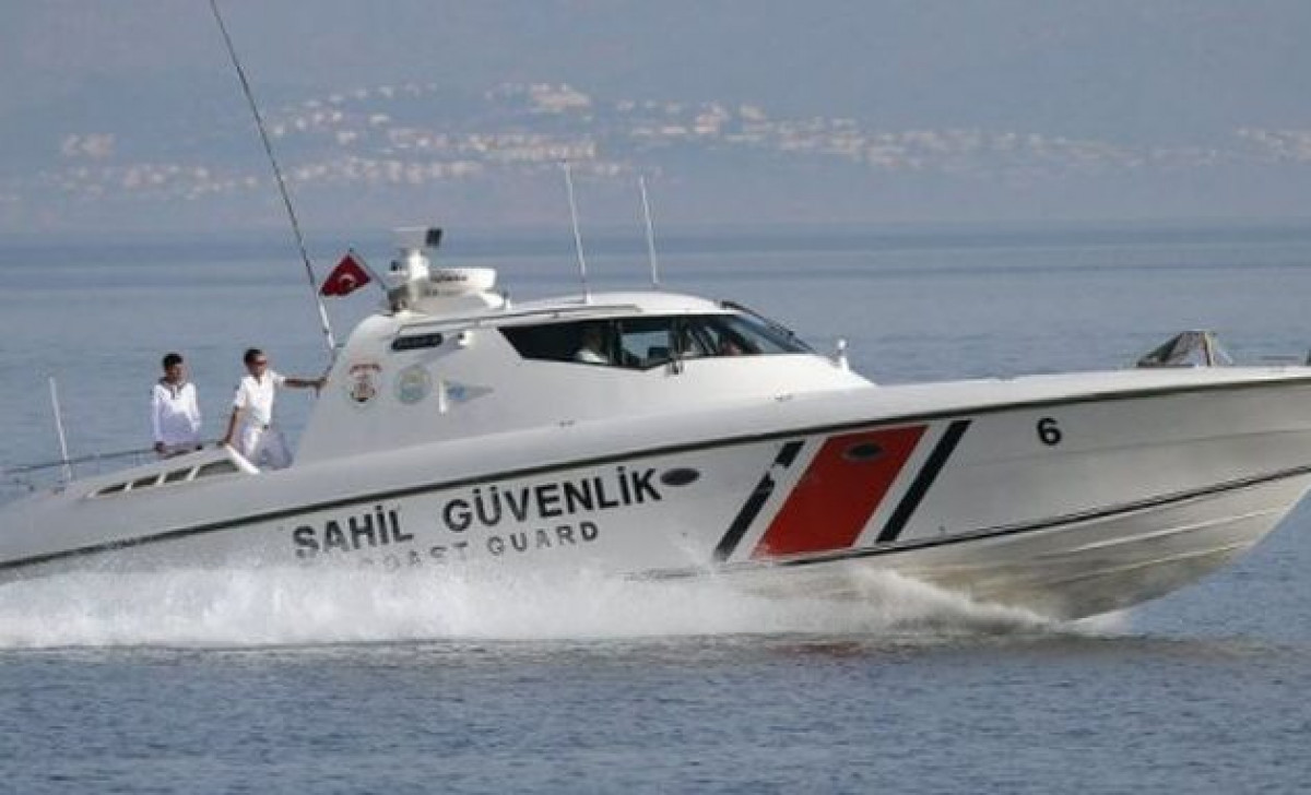 Φωτιά σε πολυτελές γιοτ με 12 επιβαίνοντες στα ανοικτά των Πριγκηπονήσων: Δείτε βίντεο