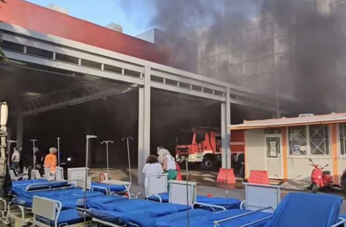 Πάτρα: Φωτιά στο υπόγειο του νοσοκομείου «Άγιος Ανδρέας» – Εκκενώνονται θάλαμοι ασθενών (φωτο) (upd)