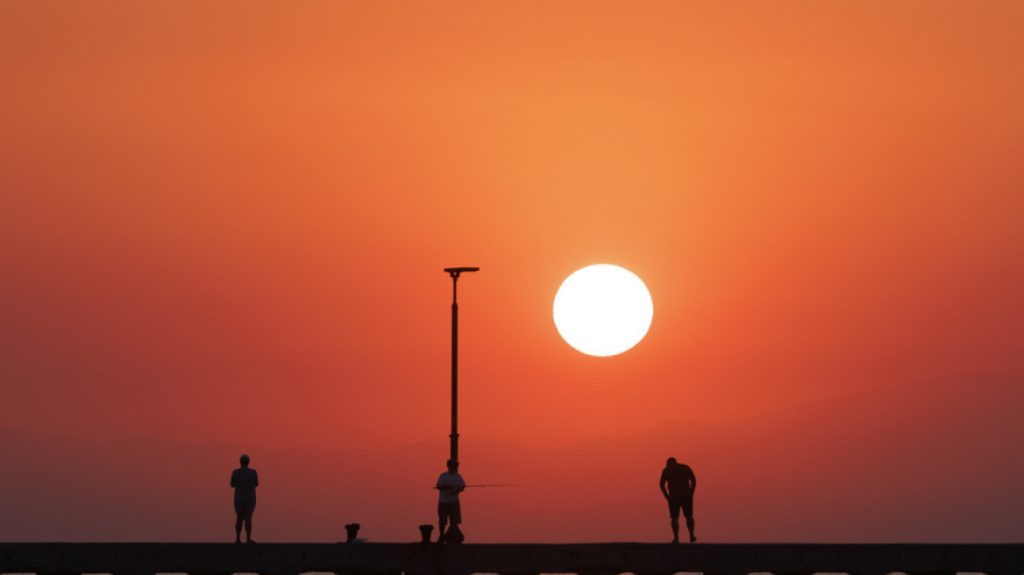 Καιρός: Γιατί διήρκησε τελικά τόσο η θερμή εισβολή 