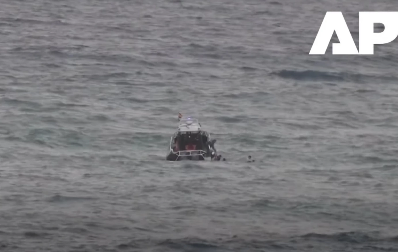 Παράνομοι μετανάστες εντοπίστηκαν να κολυμπούν από το Μαρόκο προς τη Θέουτα