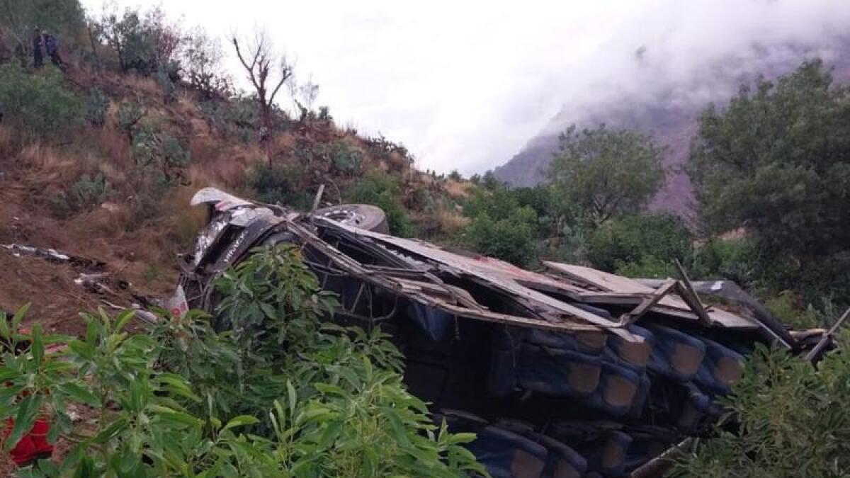 Φονικό δυστύχημα στο Περού: Λεωφορείο που έπεσε σε χαράδρα έγινε «κομμάτια» – Τουλάχιστον 15 οι νεκροί