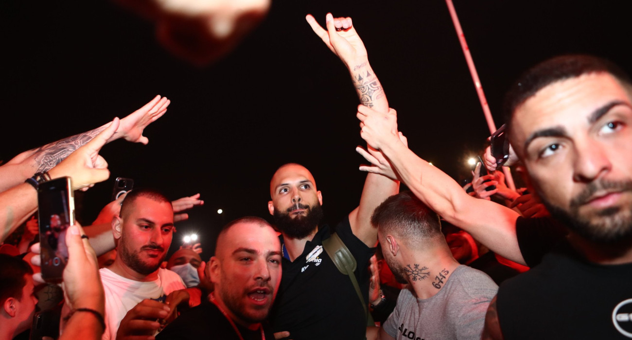 Εβάν Φουρνιέ: «Λατρεύω που χειροκροτούν οι άνθρωποι όταν προσγειώνεσαι στην Ελλάδα»