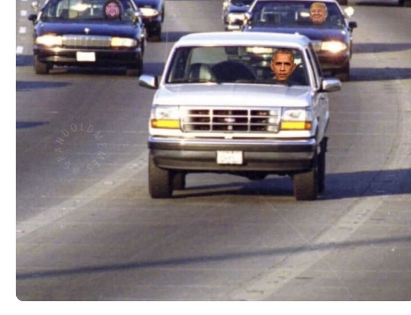 Νέο «κτύπημα» από Τραμπ:  Δημοσίευσε  φωτογραφία αστυνομικής καταδίωξης του Μπάρακ Ομπάμα