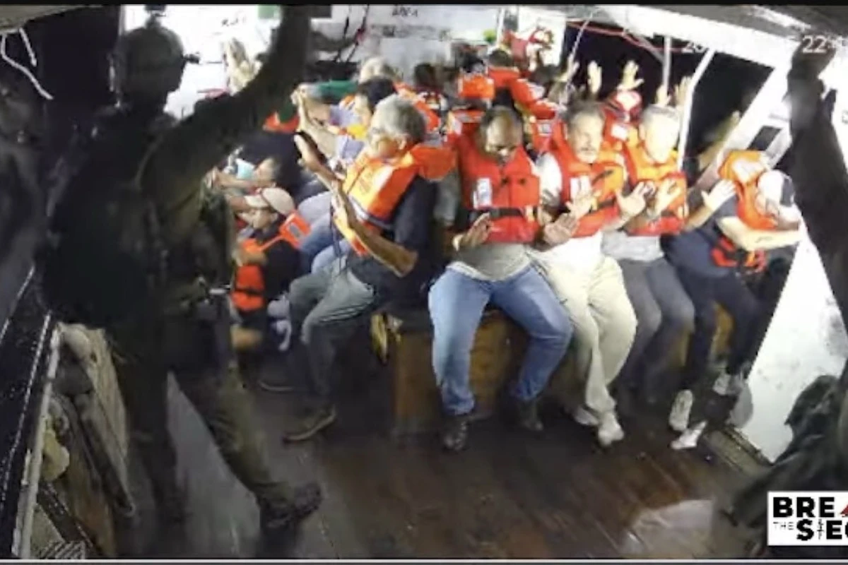 Ρεσάλτο των ισραηλινών ειδικών δυνάμεων σε πλοίο που κατευθύνονταν στην Γάζα (βίντεο)