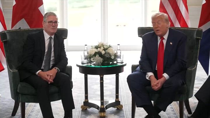 Ο Κ.Στάρμερ…ευχαρίστησέ τον Ν.Τραμπ για τη φιλοξενία κατά την συνάντηση τους στη Βρετανία (βίντεο)