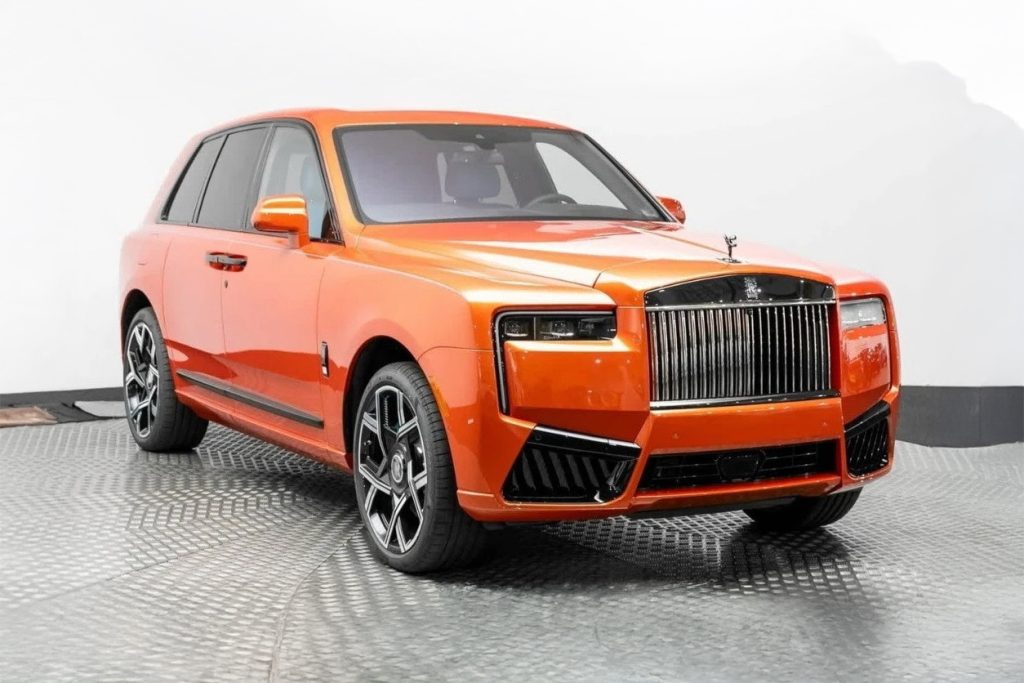 Εξατομικευμένη Rolls-Royce Cullinan: Κιτσαρία 2.0